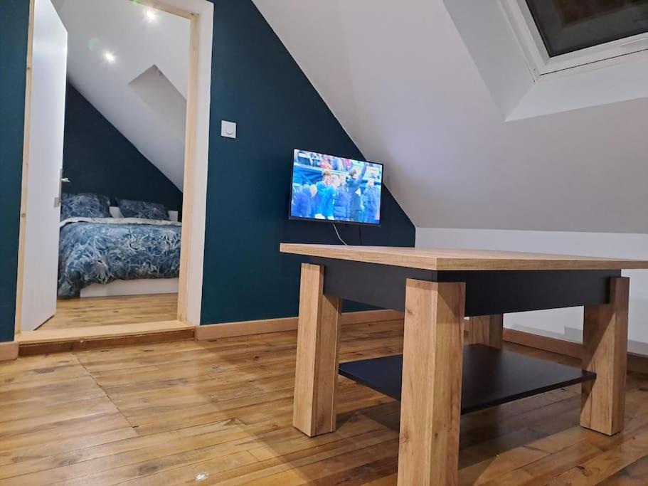 T2 / 24h Du Mans / Circuit / Karting / Antares / Boulerie Jump / Stade De Foot Apartment Le Mans
